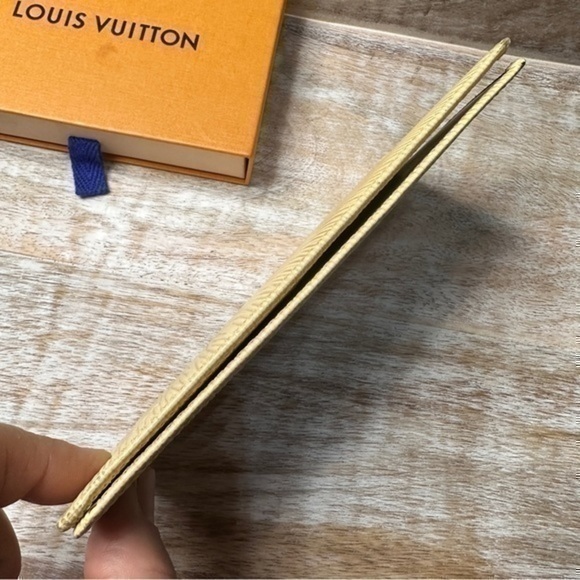 AUTHENTIC Louis Vuitton wallet. Can also checkbook cover or notebook cov… - Picture 10 of 11